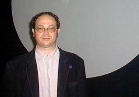 Eduardo Kac bei der Ars Electronica 99 / �Bild: ORF/Simon Hadler